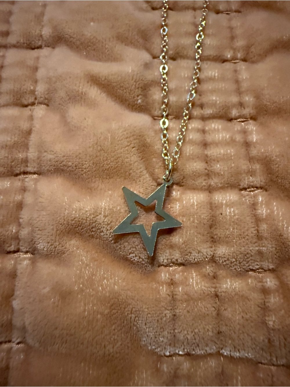 Gold Star Pendant Necklace